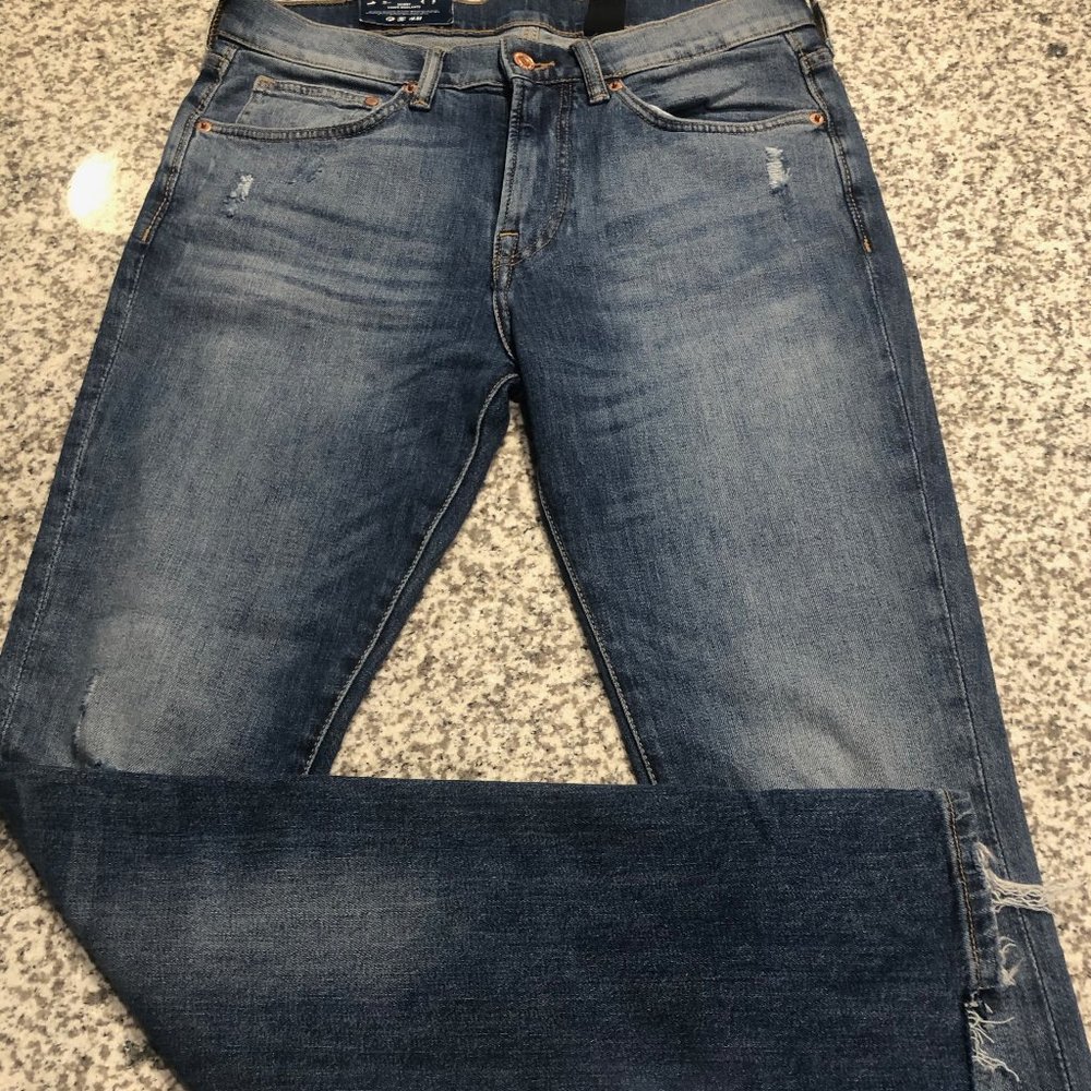 Distressed Jeans